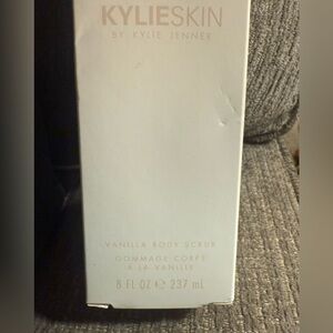 Kylie Skin Vanilla Body Scrub